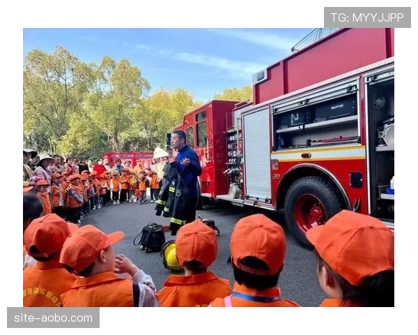 火焰蓝运动汇打造创新消防赛事 激发八千市民参与城市安全教育热潮