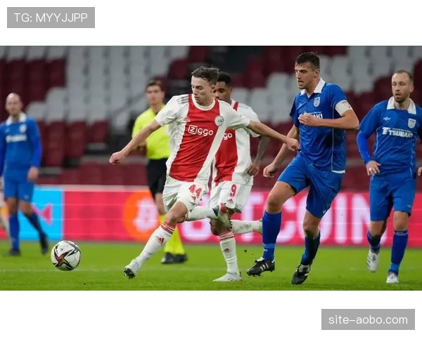 荷甲联赛年轻球员表现抢眼，多支球队注重青训人才培养